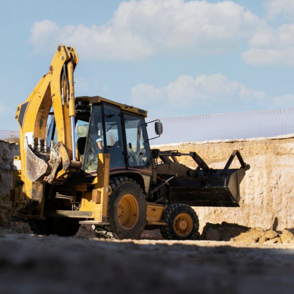 excavator-digging-ground-day-light (1)